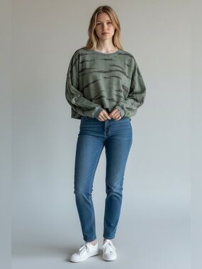 Anthropologie Maronie Slouchy Sage Green & Charcoal Tie-Dye Cropped Pullover